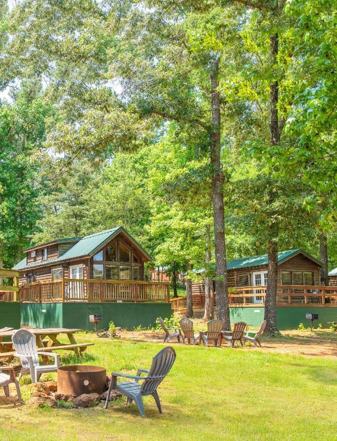 Jellystone Park Tyler Hotel Ngoại thất bức ảnh