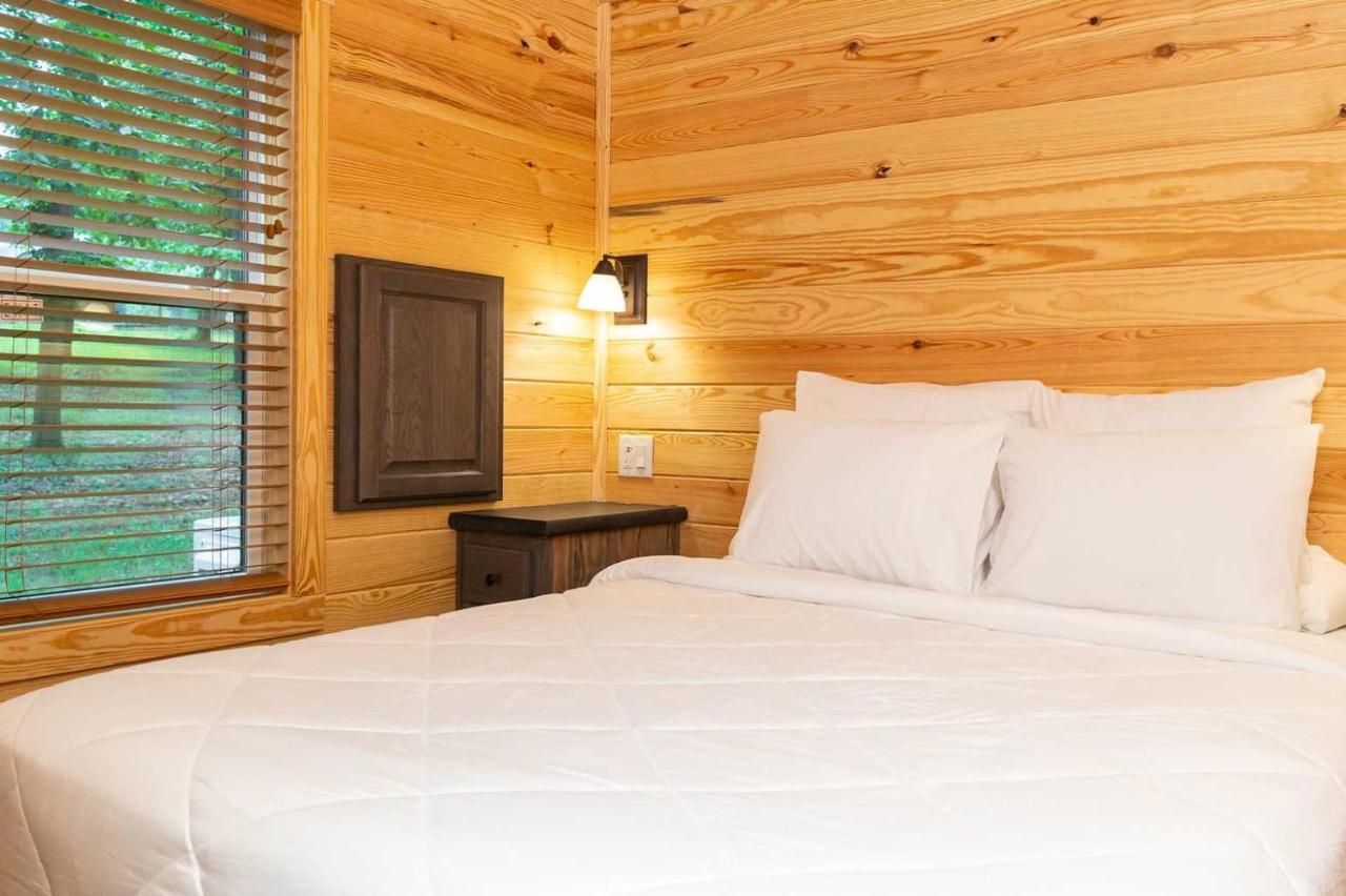 Jellystone Park Tyler Hotel Ngoại thất bức ảnh